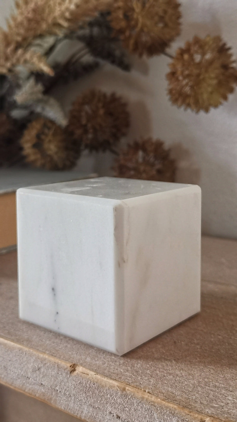 Cubo in marmo Bianco Statuario
