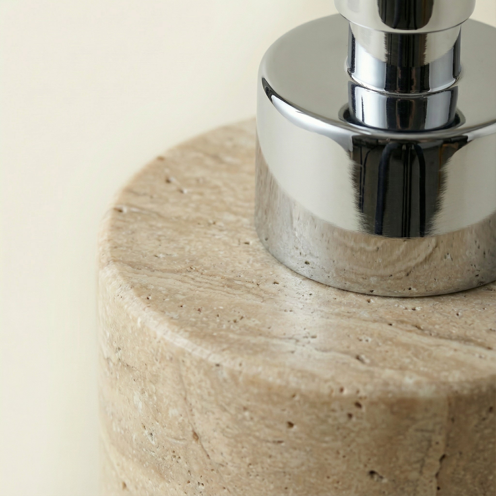 Dispenser in Travertino Classico - Collezione Minimal