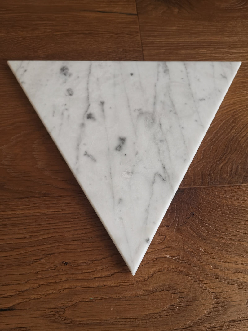 Tagliere in Marmo Bianco Carrara triangolo
