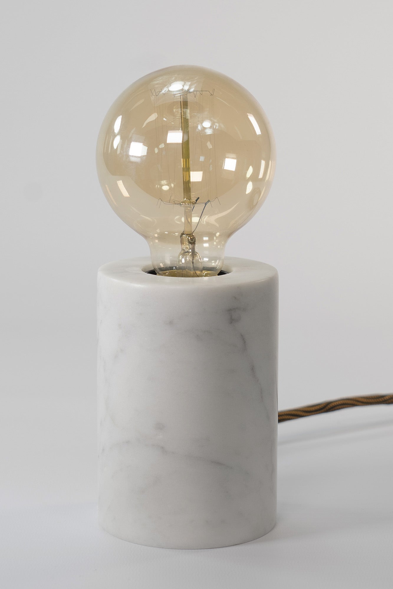 Lampada Desk in Marmo Bianco Carrara