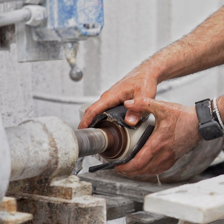 laboratorio artigianale lavorazione marmo