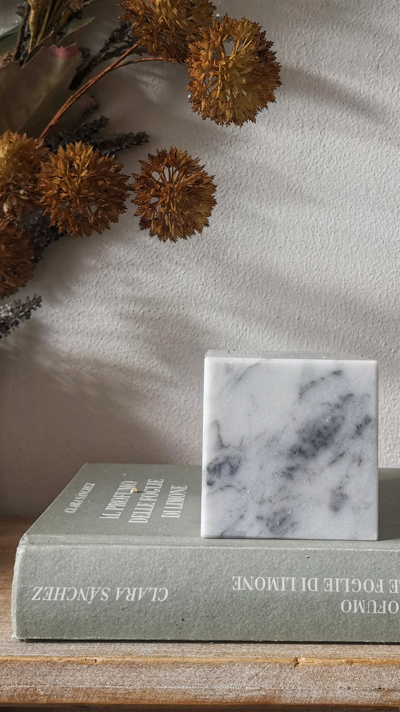 Cubo in marmo Bianco Carrara