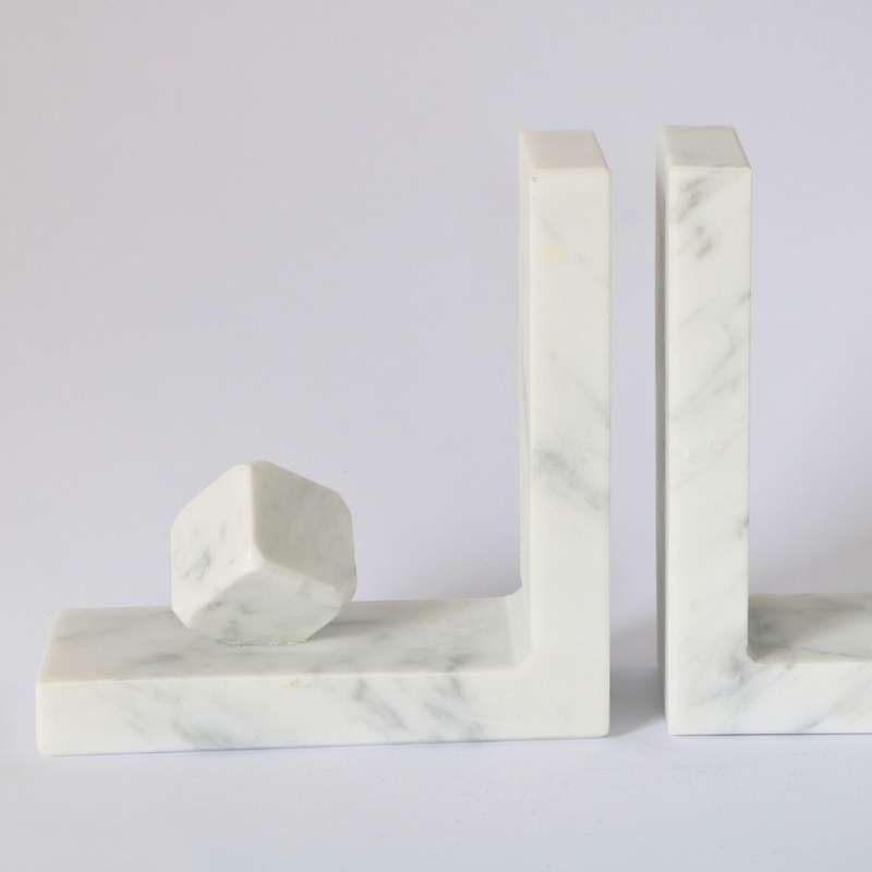 Fermalibri Decorativi A Forma Di Mani-Cuore - In Resina Bianca, Per Libreria, Ufficio, Casa, 26x10x13 Cm - Foto 2