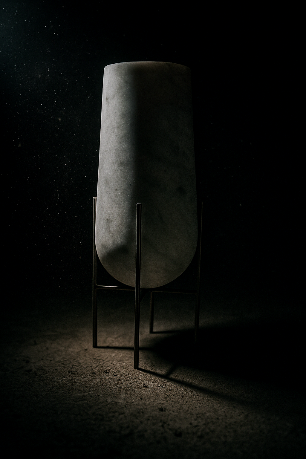 Vaso "Nora" in Marmo Bianco di Carrara