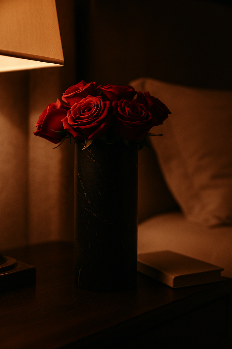 Vaso Cylinder in Marmo Nero Marquina
