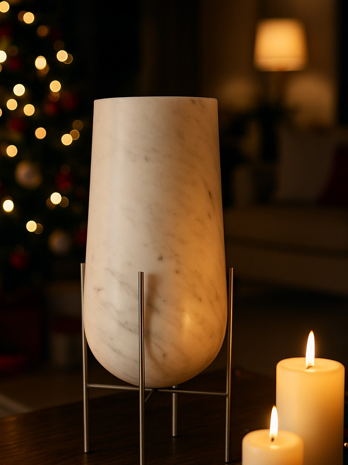 Vaso "Nora" in Marmo Bianco di Carrara