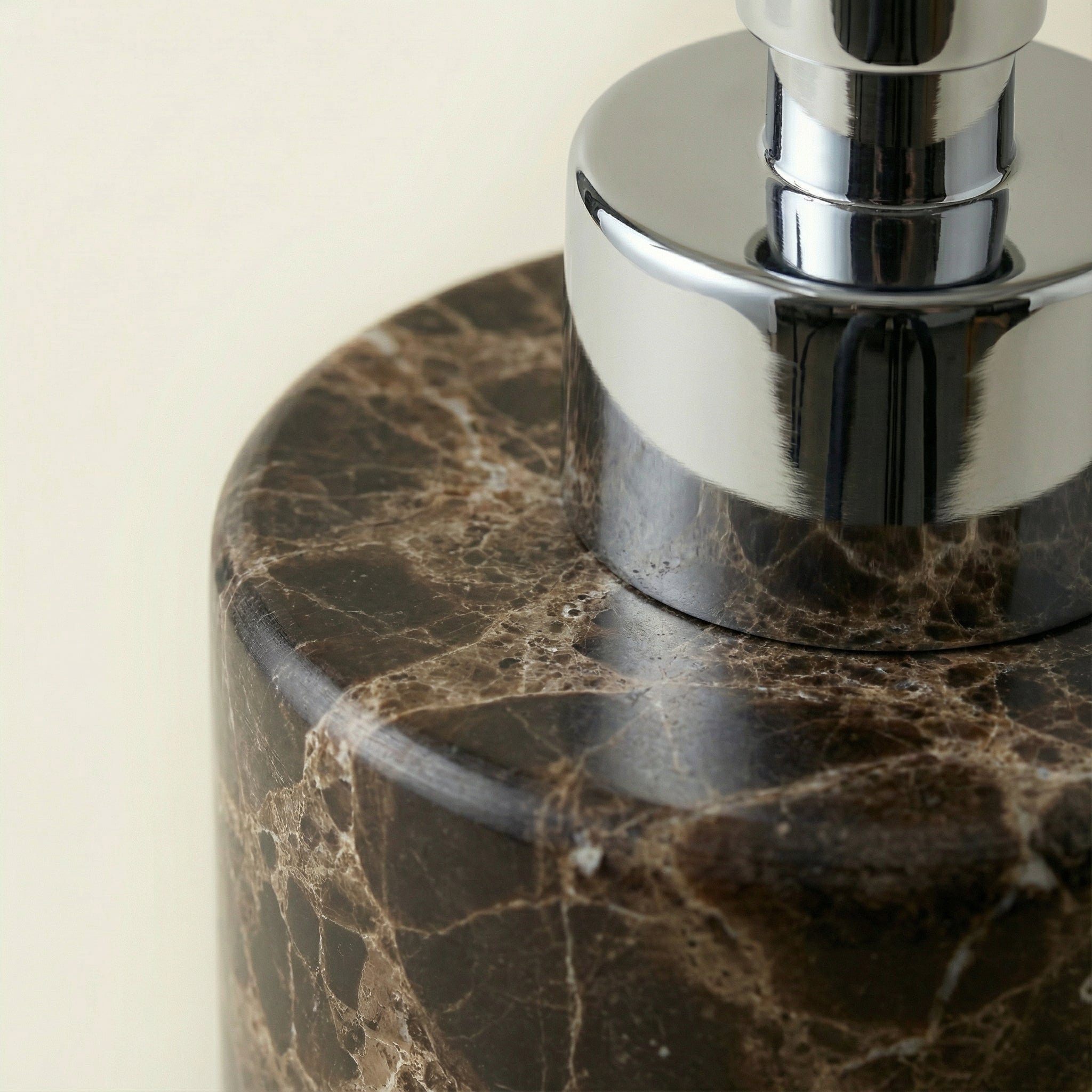 Dispenser in Emperador Dark - Collezione Minimal
