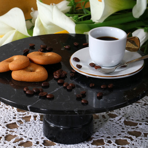 Alzata per Dolci 'Scaletta' in Marmo - Eleganza Artigianale per la Tua Tavola