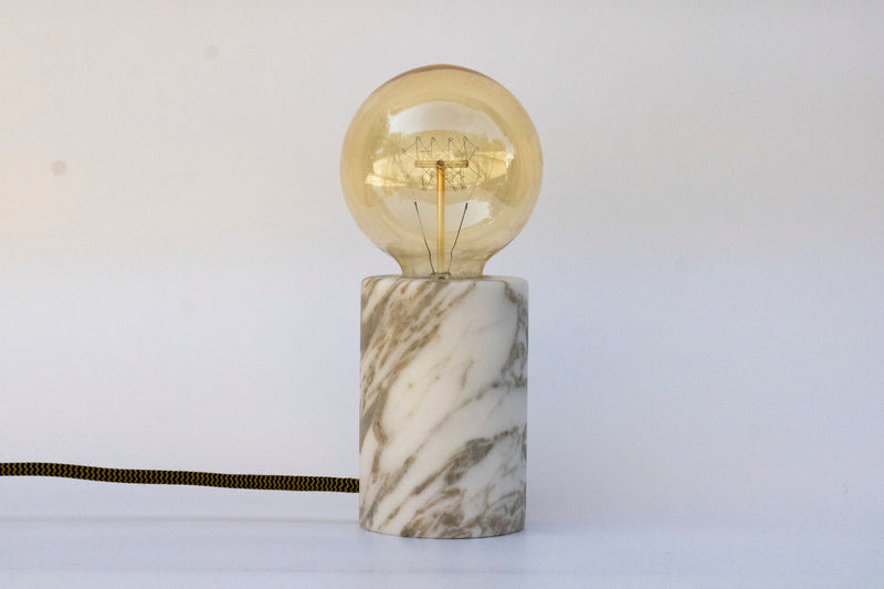 Lampada Desk in Marmo Calacatta