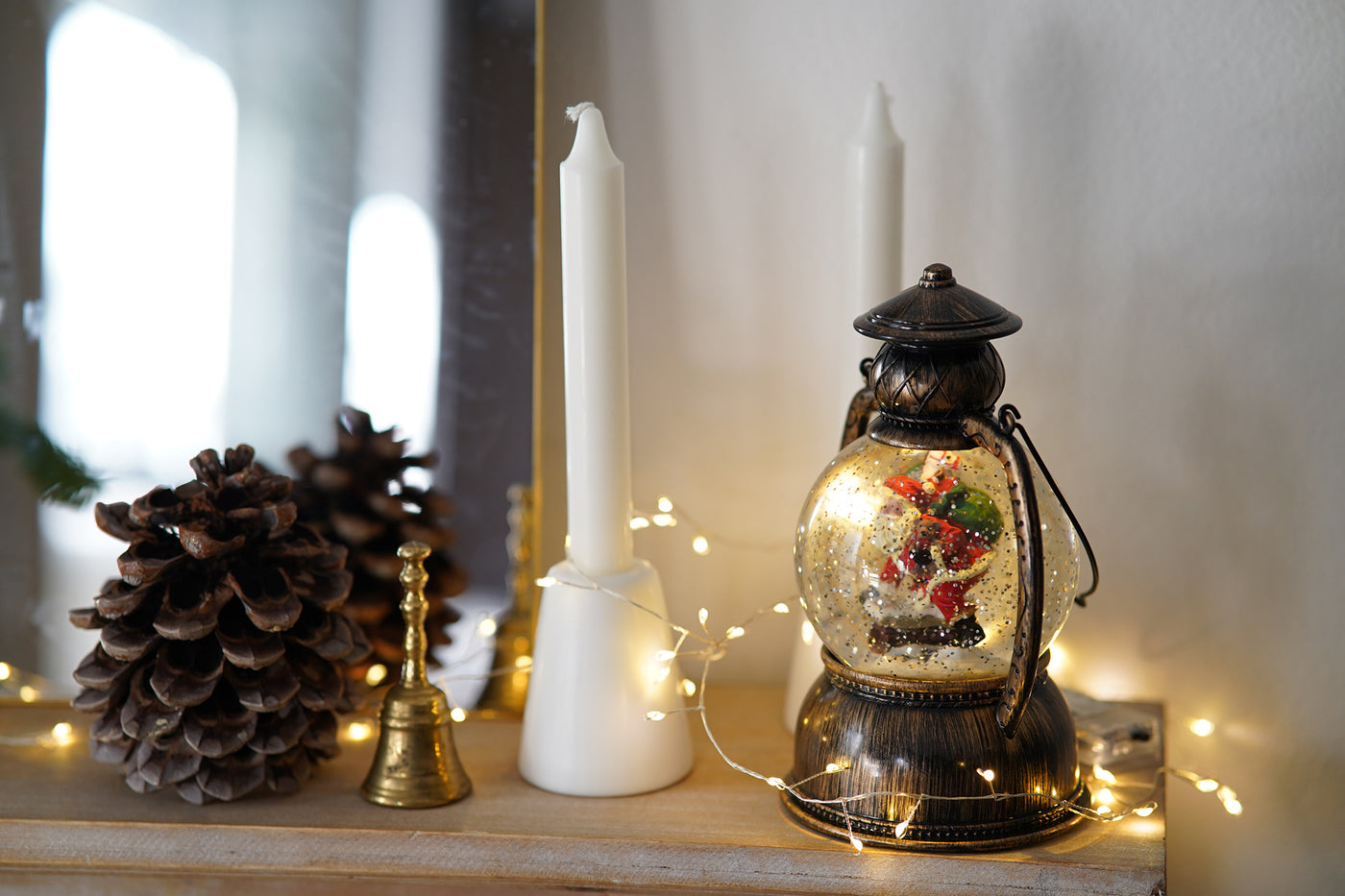 Porta Candela in Marmo 'Stelum' con venature uniche, accessorio elegante per la casa