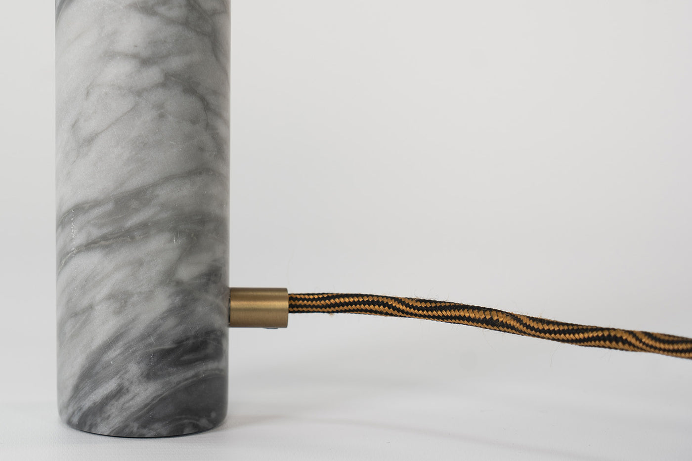 Jedi Lampada Desk in Marmo Grigio Bardiglio