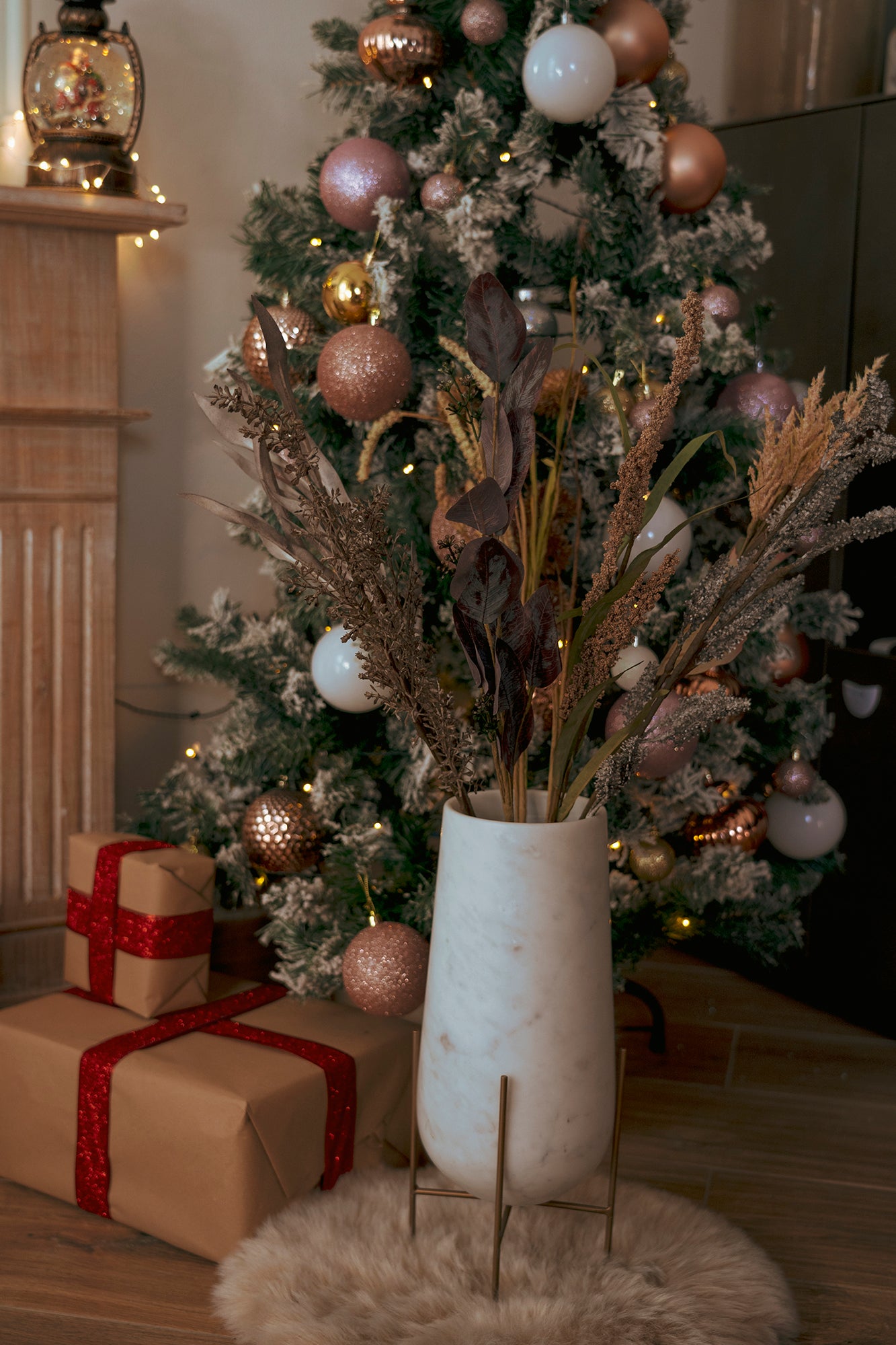 Vaso "Nora" in Marmo Bianco di Carrara