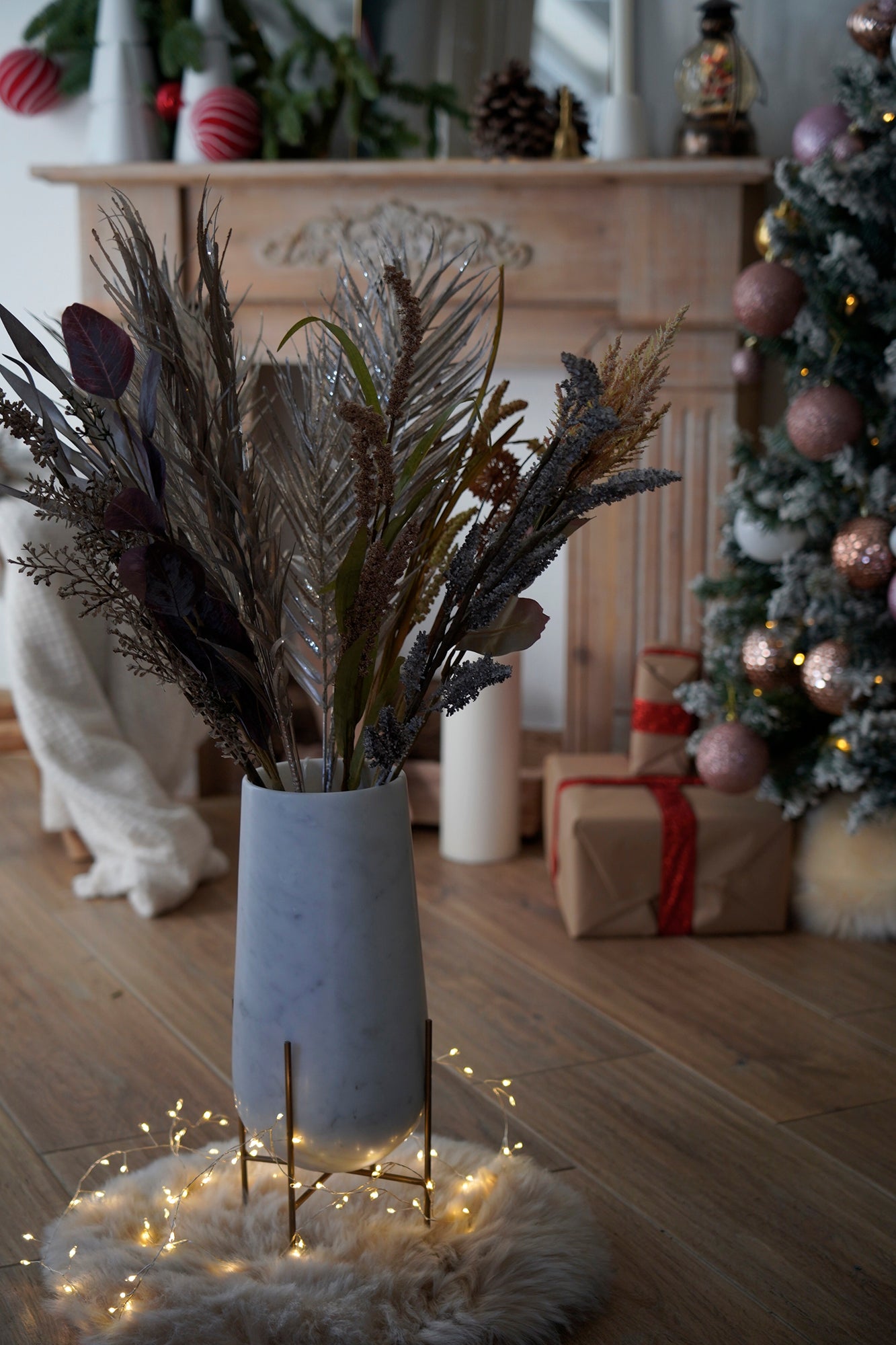 Vaso "Nora" in Marmo Bianco di Carrara