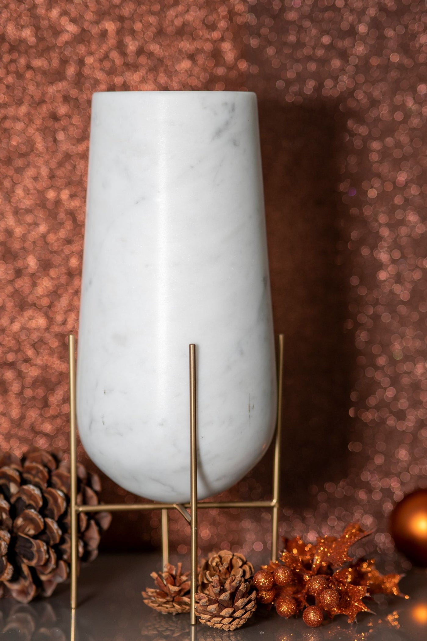 Vaso "Nora" in Marmo Bianco di Carrara